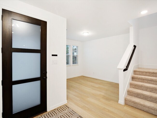 Foto del edificio - 2116 Sunnymede Dr