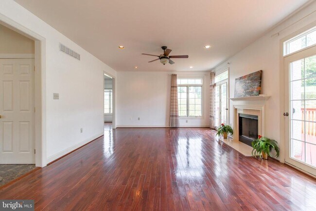 Foto del edificio - 17 Landon Way