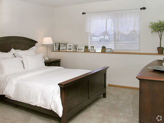 Bedroom - Cedar Villas