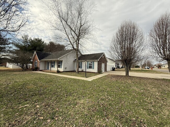 Foto del edificio - 1730 Azure Way