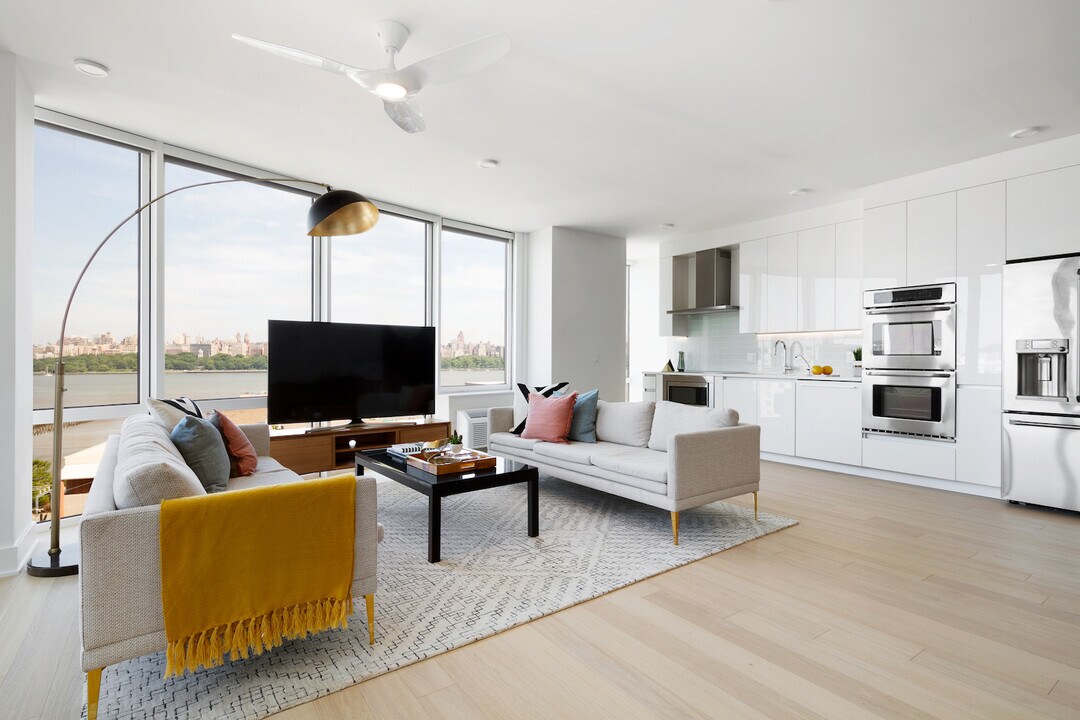 Foto principal - 7605 River Rd