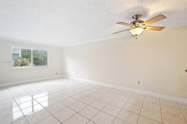Foto del edificio - 13920 Lake Placid Ct