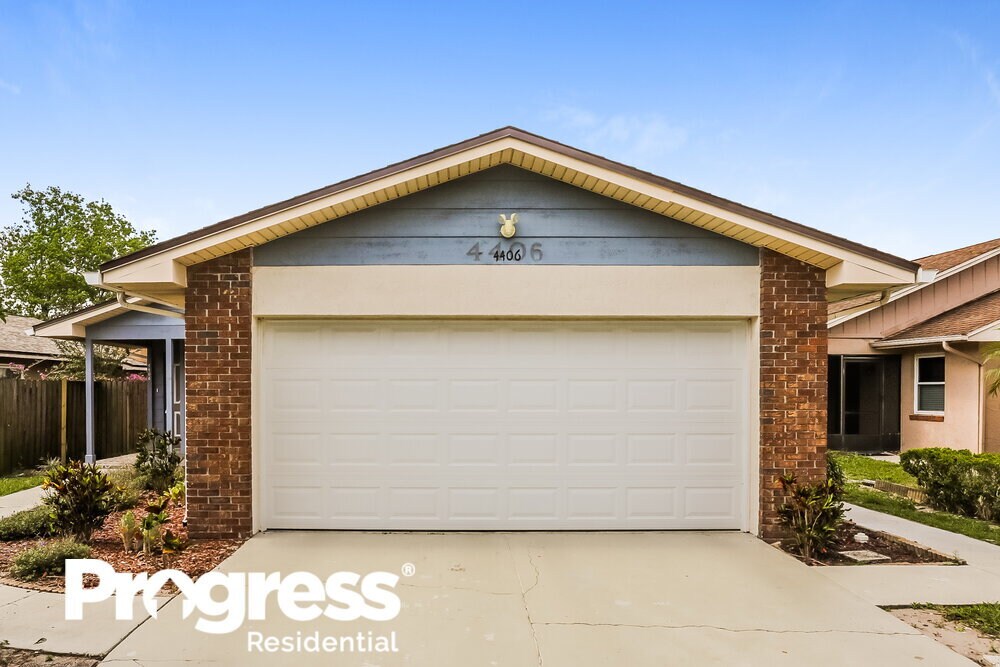 Primary Photo - 4406 Suntree Blvd