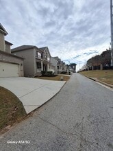 Building Photo - 2034 Britt Dr
