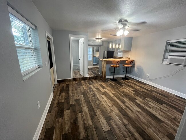Building Photo - 1257 Idlewild Dr