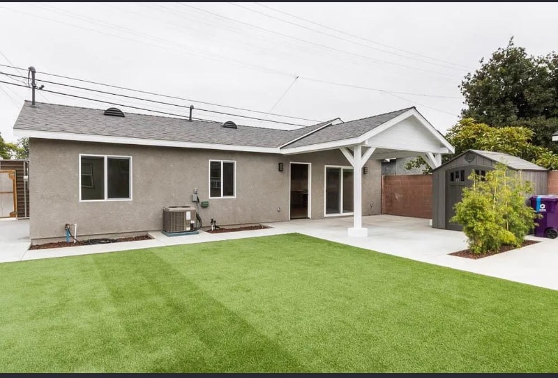 Primary Photo - 2835 Pacific Ave