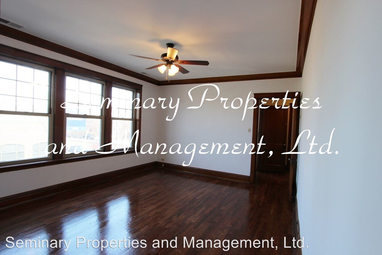 Foto principal - 2121-2125 W Irving Park Rd
