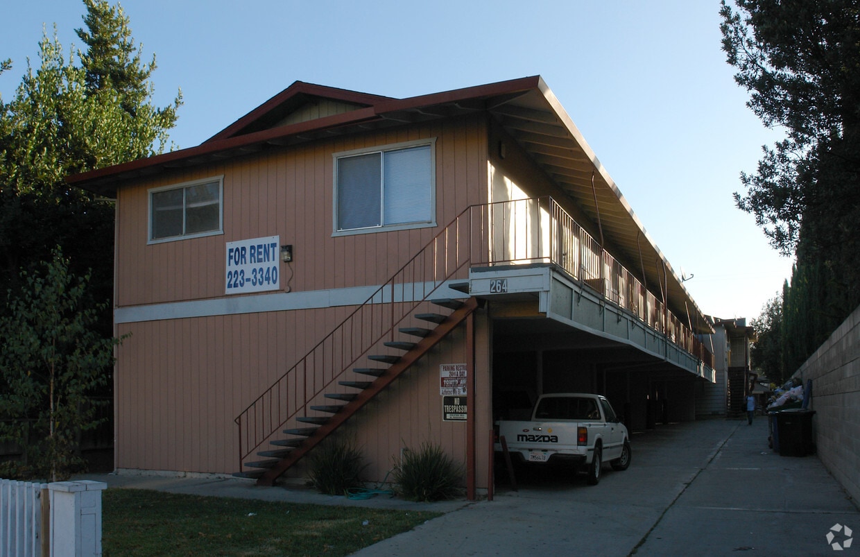 Building Photo - 264 N White Rd