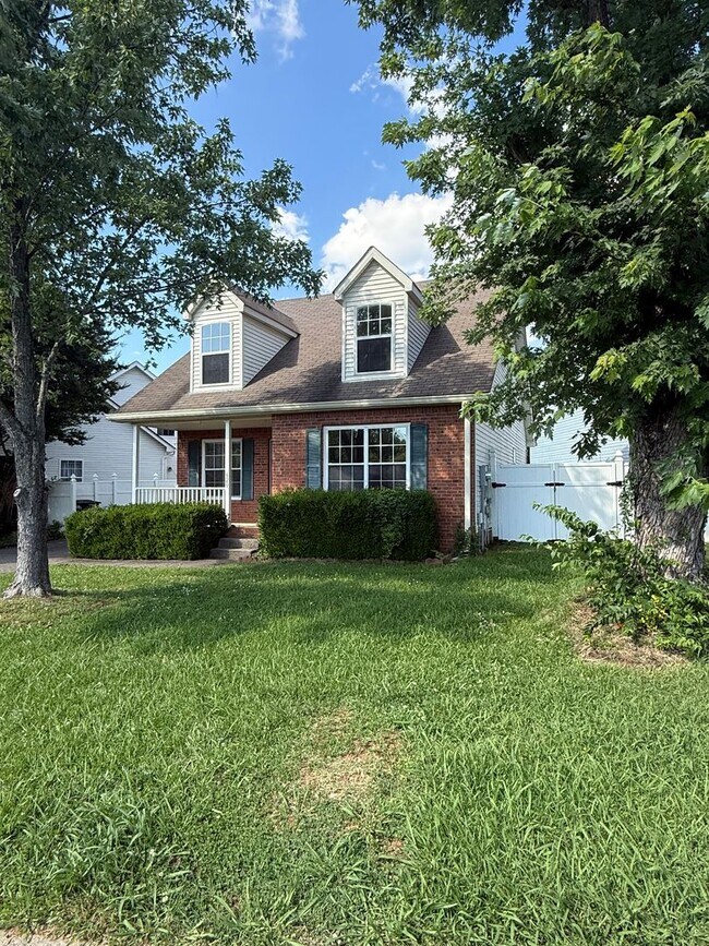Building Photo - Convenient Murfreesboro Living – 3 Bed, 2 Bath with 2-Car Garage