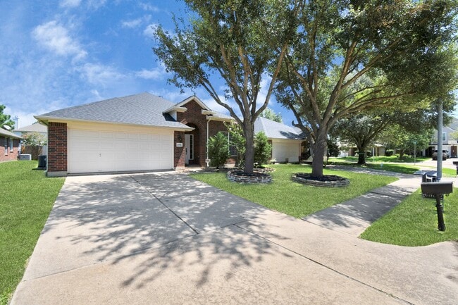 Building Photo - 21914 Bronze Leaf Dr