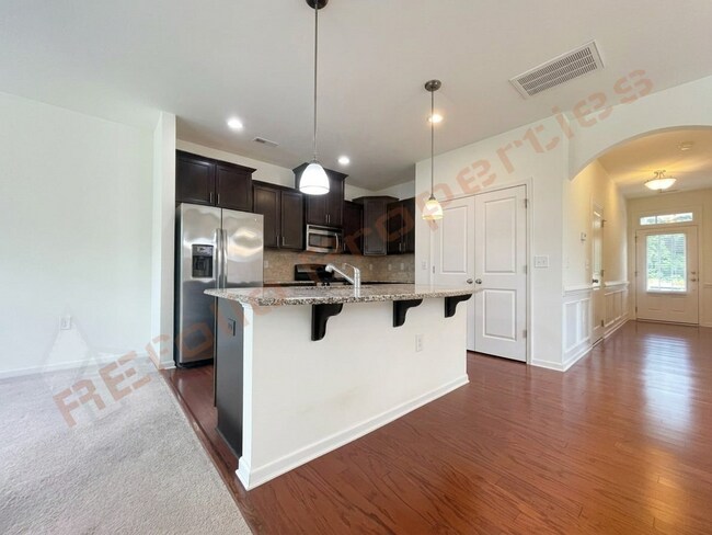 Foto del edificio - 606 Briarcliff St