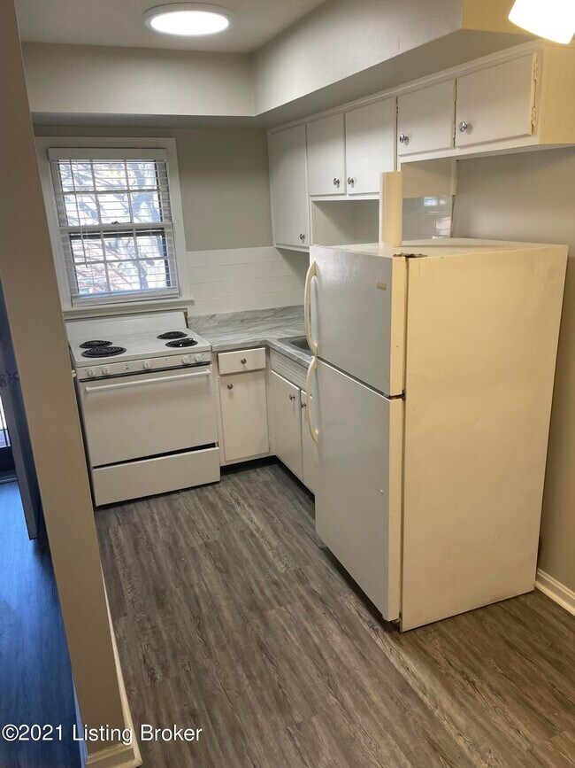 Foto del edificio - 2707 Riedling Dr