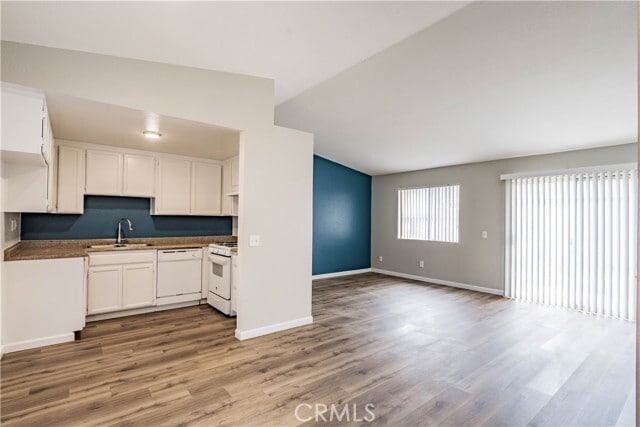 Building Photo - 32021 Avenue E