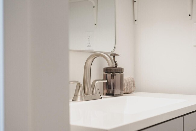 Foto del edificio - 450 SW 154th St