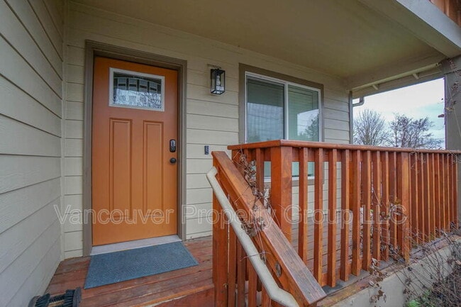 Building Photo - 1114 Division St