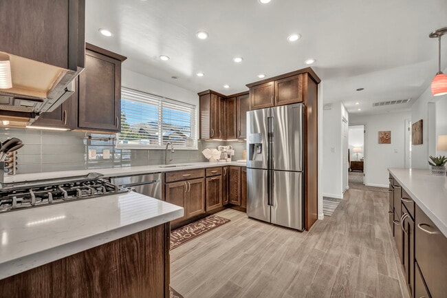 Building Photo - 13785 Kewanna Trail