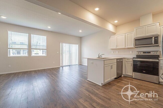 Foto del edificio - 13748 NE 66th Wy