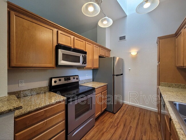 Foto del edificio - 7131 Stella Ln