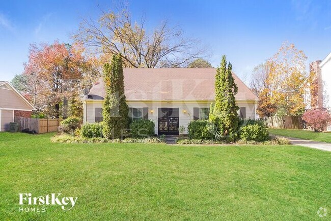 Building Photo - 4965 Gardenwood Dr