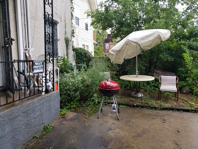 back yard - 1905 Elliot Ave