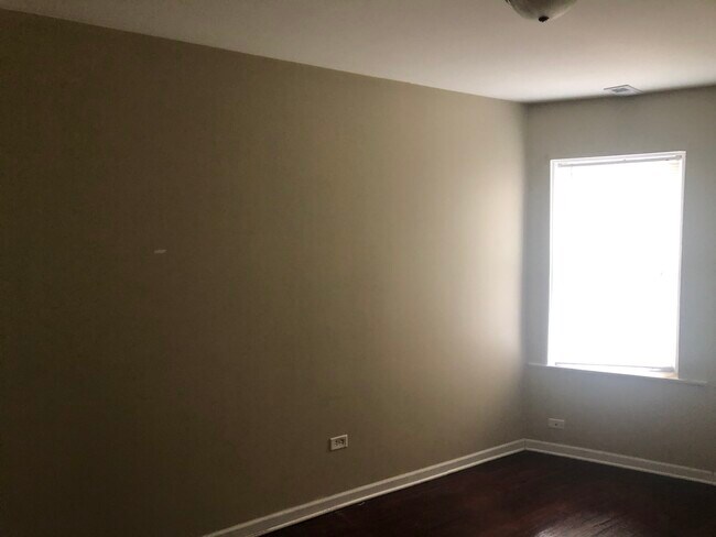 Foto del edificio - 8114 S Ellis Ave