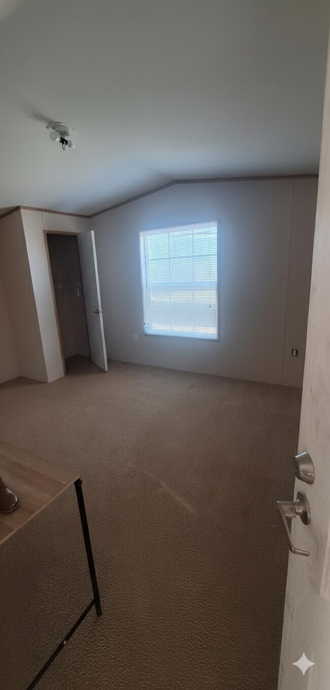 Foto del edificio - 111 County Rd 6037