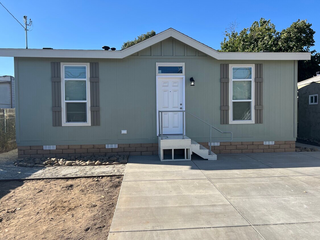 Foto principal - 1073 E Ventura St