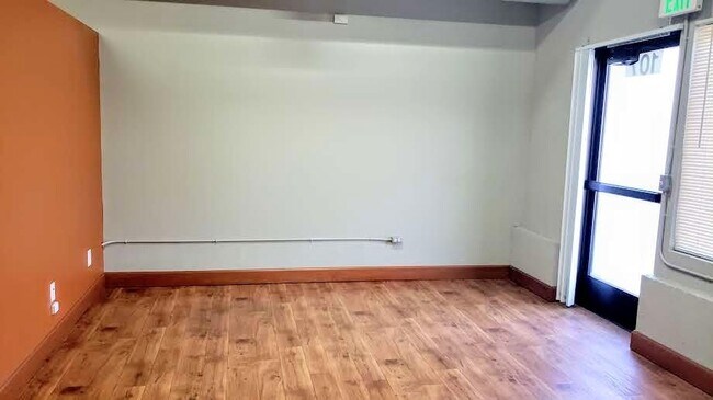 Building Photo - 123 NE 172nd Ave