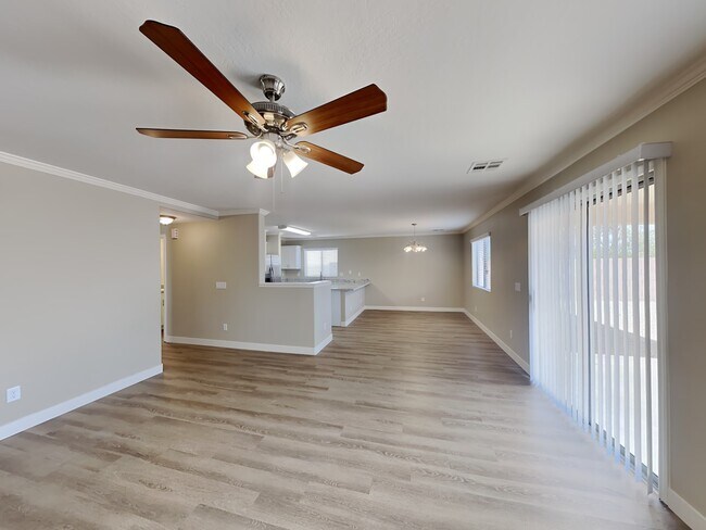 Foto del edificio - 23867 W Hadley St