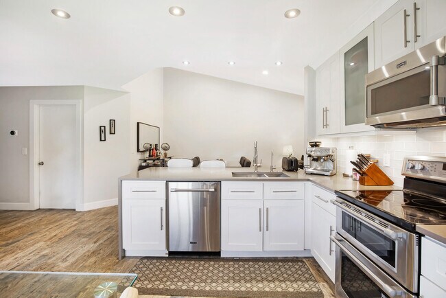 Foto del edificio - 5143 NW 12th Ln