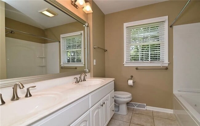 Foto del edificio - 118 Clairhaven Dr