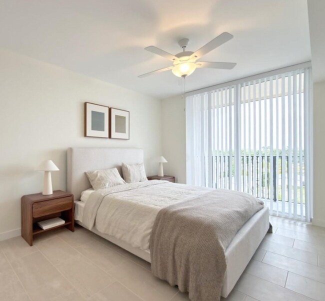 Foto del edificio - 11240 Northwest Dr