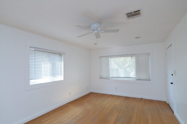 Foto del edificio - Beautiful 2 bedroom 1 bath home!!!!