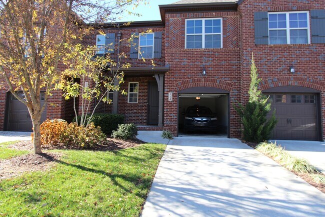 Building Photo - 114 Ambassador Private Cir