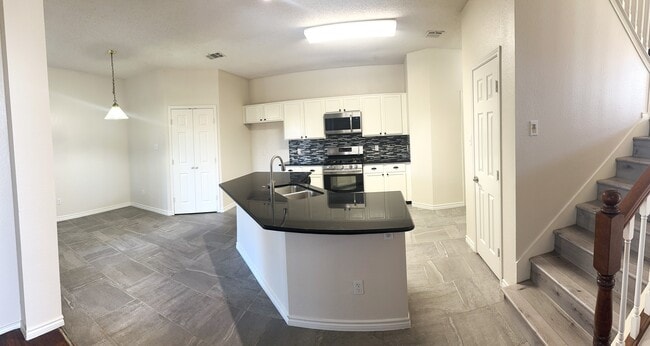Foto del edificio - 1717 Arbor Creek Dr