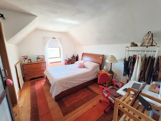 Building Photo - 16 Leyden St