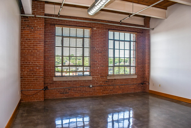 Foto del edificio - Windows Lofts