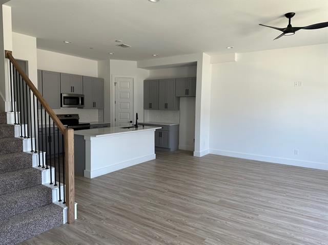 Foto del edificio - 8910 Lowell St