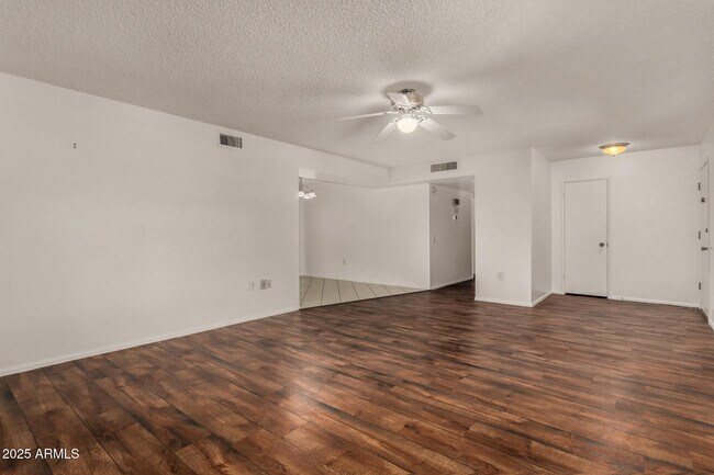 Foto del edificio - 16828 N 108th Ave