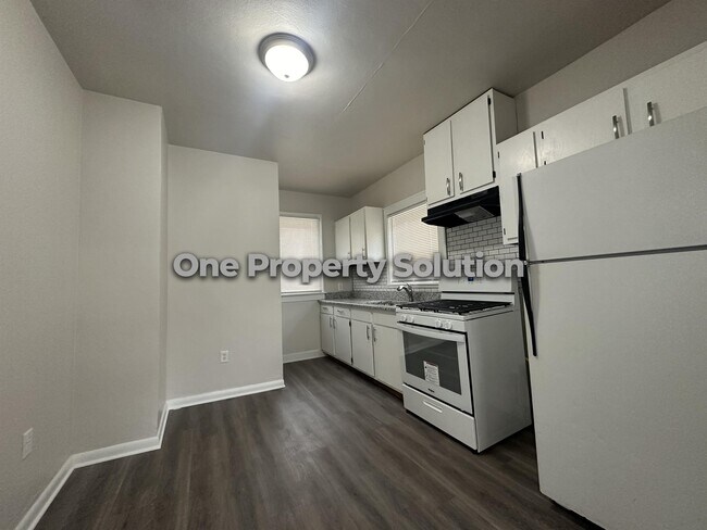 Foto del edificio - 4533 Polk St