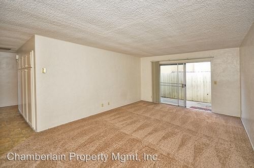 Foto del edificio - 1053-1067 Meadow Lake Dr