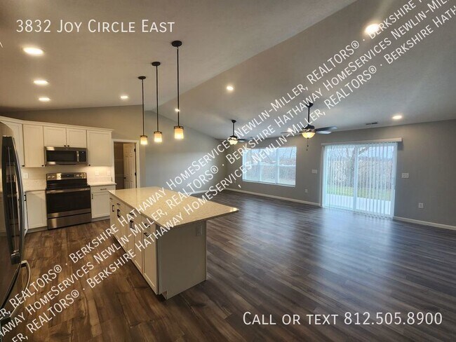 Foto del edificio - NEW CONSTRUCTION East Side Terre Haute - 5...
