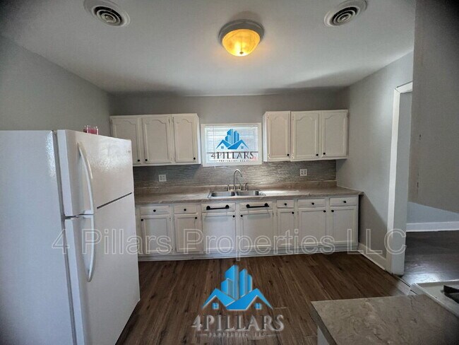 Foto del edificio - 1120 W 150th St