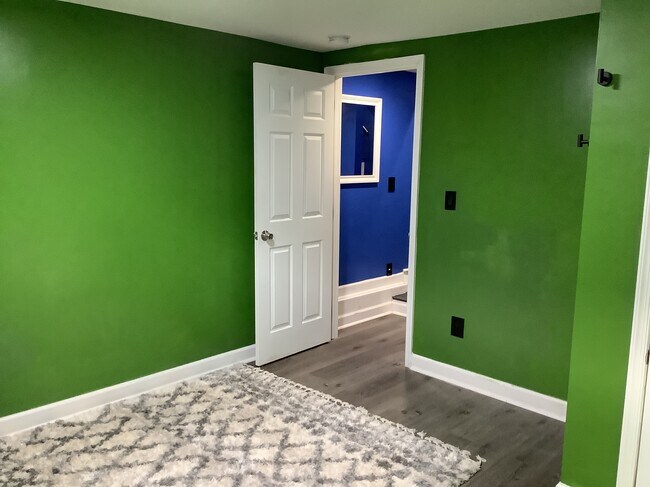 Building Photo - 1732 E Lafayette Ave