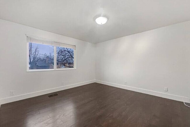 Foto del edificio - 10448 Amaryllis St