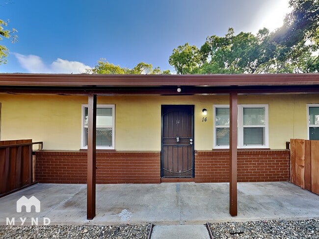 Building Photo - 14 Garrison Dr