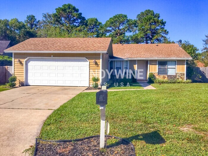 Foto principal - 8592 Bandera Cir W