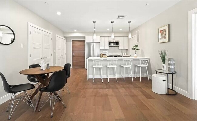 Foto del edificio - 425 Lagrange St