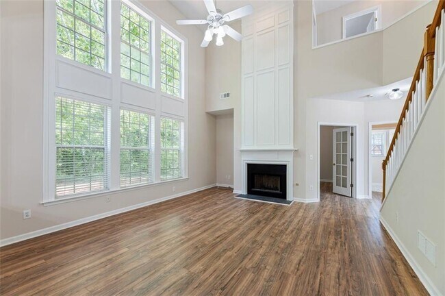 Foto del edificio - 100 Hawnley Trace