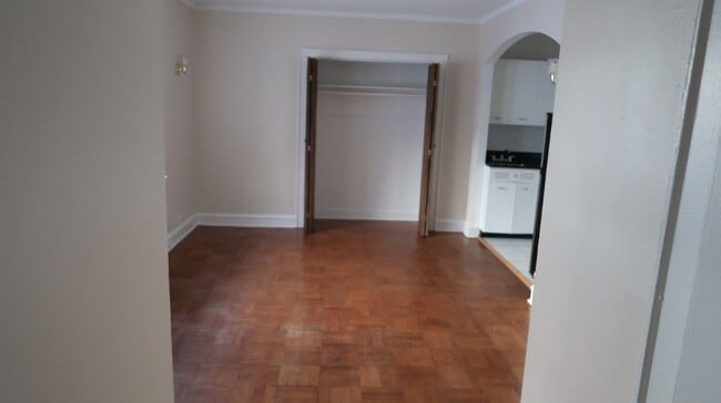 Foto del edificio - 1209 W Sherwin Ave